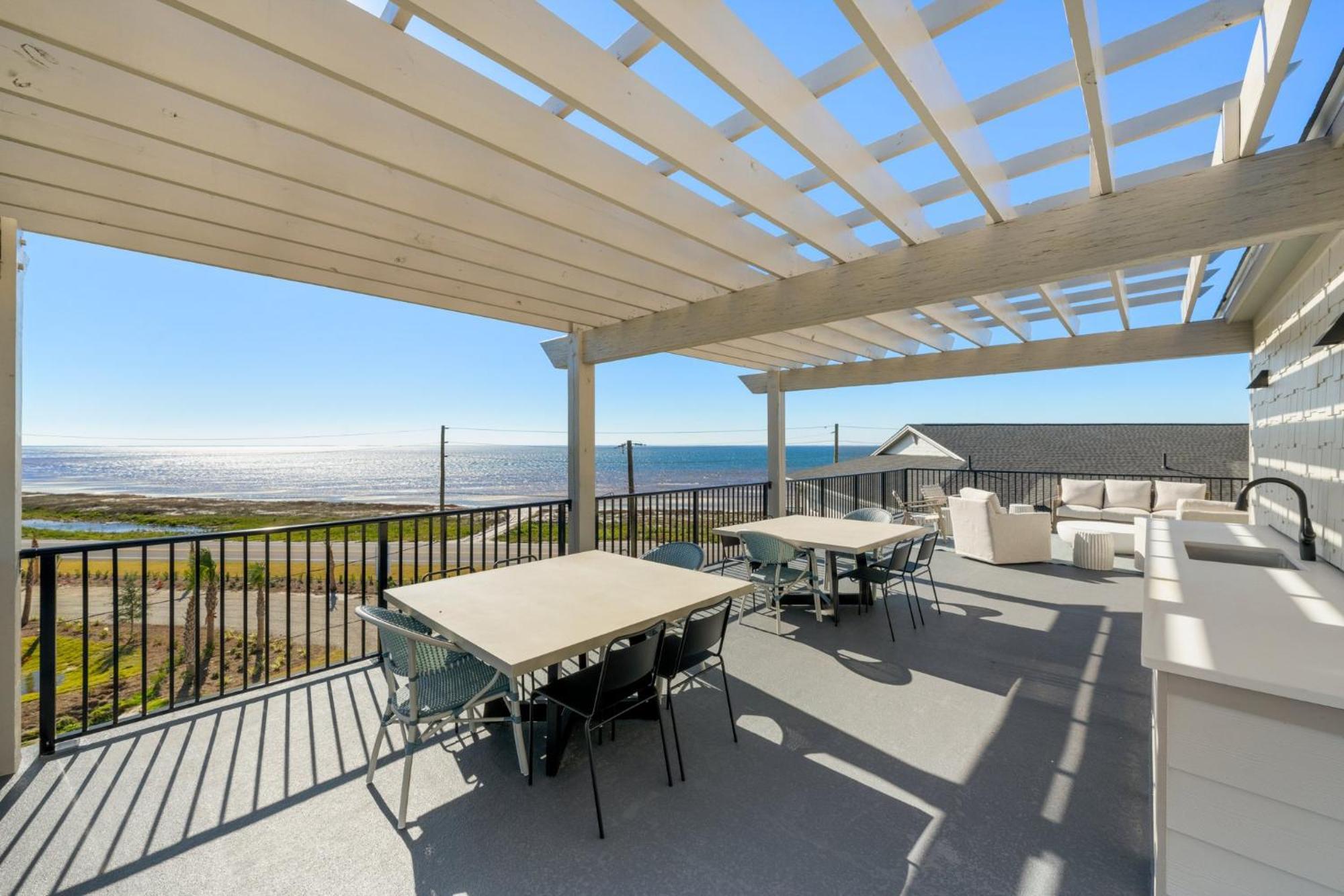 The Ricks Carlton By Pristine Properties Vacation Rentals Mexico Beach Eksteriør billede