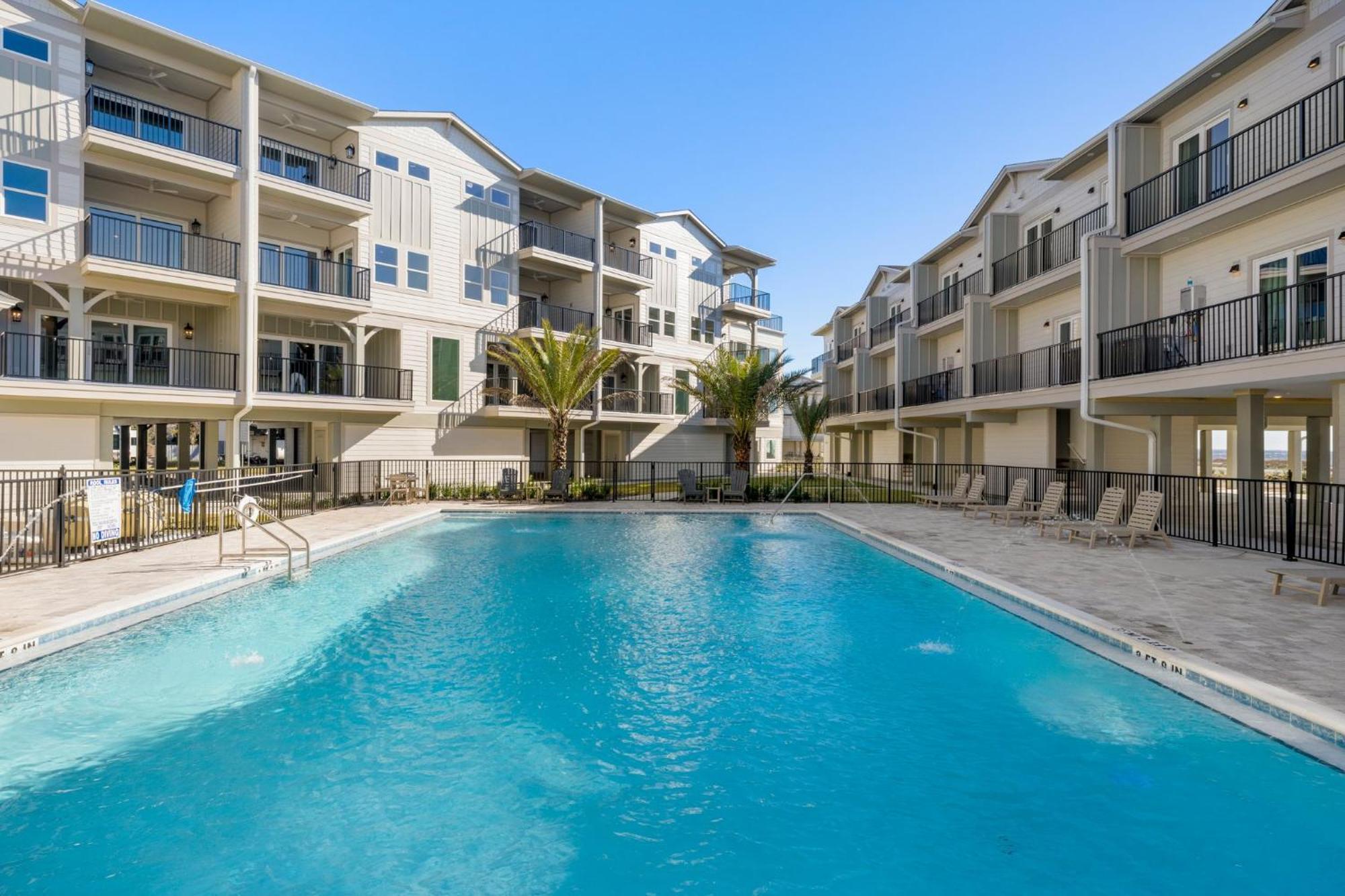 The Ricks Carlton By Pristine Properties Vacation Rentals Mexico Beach Eksteriør billede