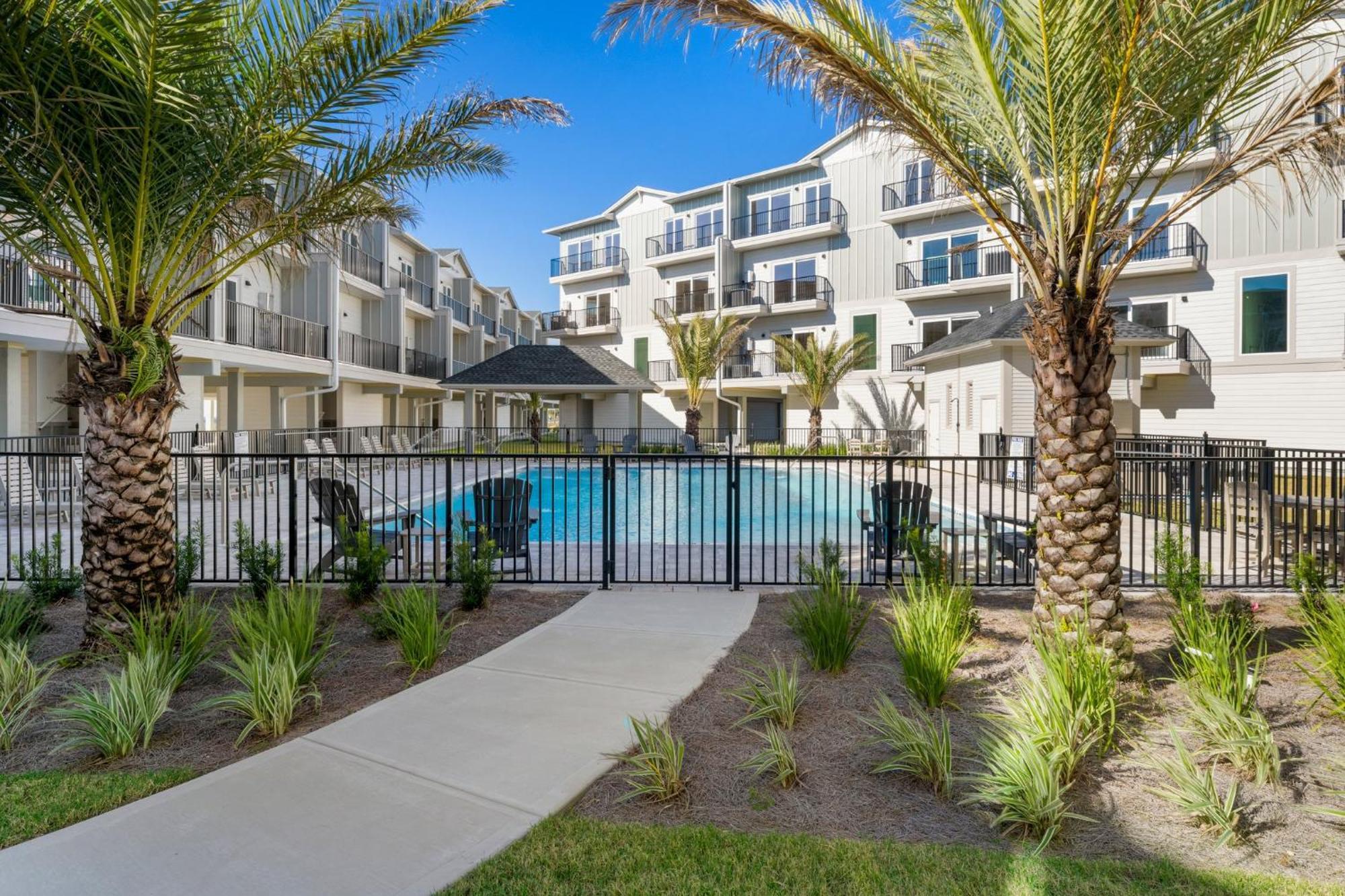 The Ricks Carlton By Pristine Properties Vacation Rentals Mexico Beach Eksteriør billede